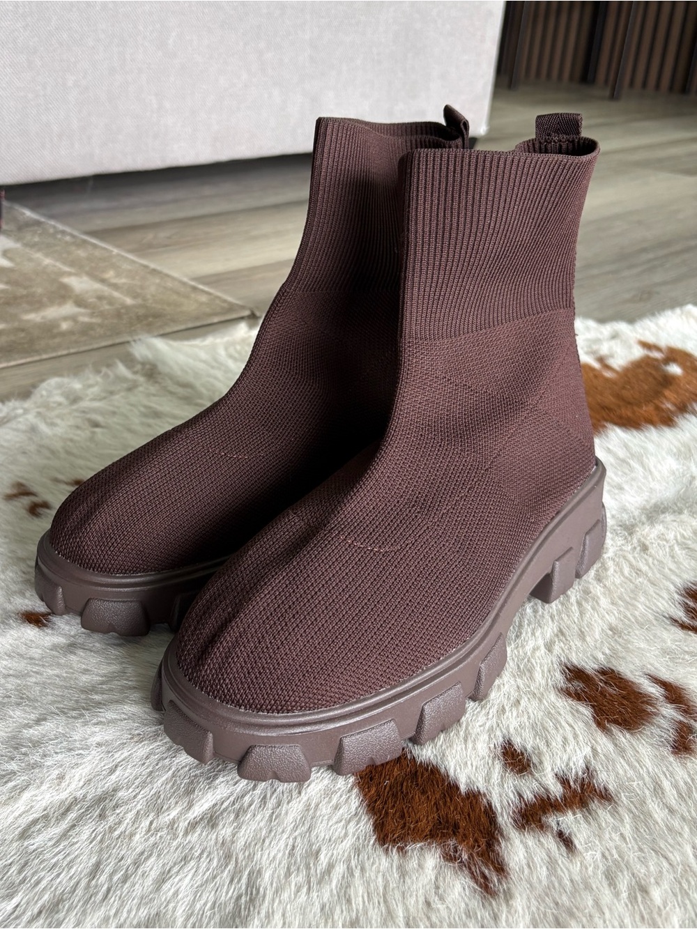 Stretch Knit chelsea Boots in Dark Brown — Women